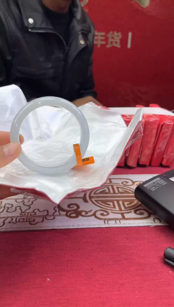 【闪购商品】翡翠手镯未镶嵌翡翠手镯