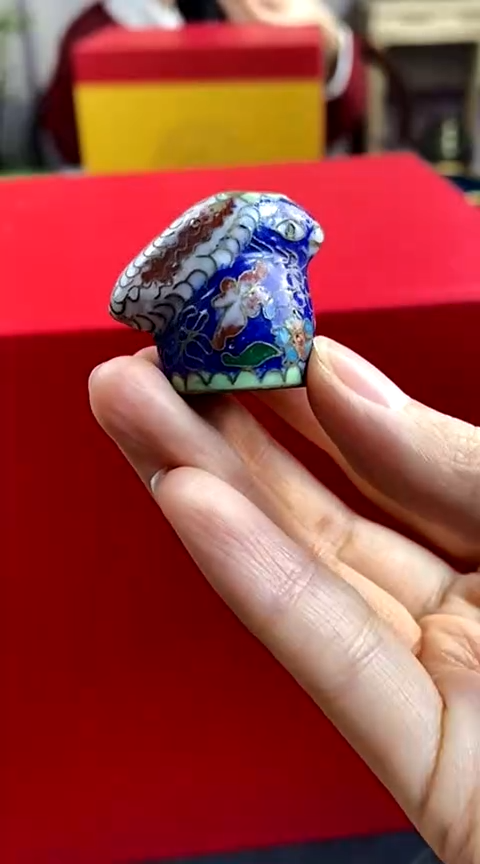 【闪购商品】非遗技艺 景泰蓝顶针兔蓝红