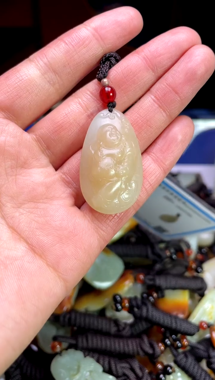 【闪购商品】和田玉颈饰未镶嵌1