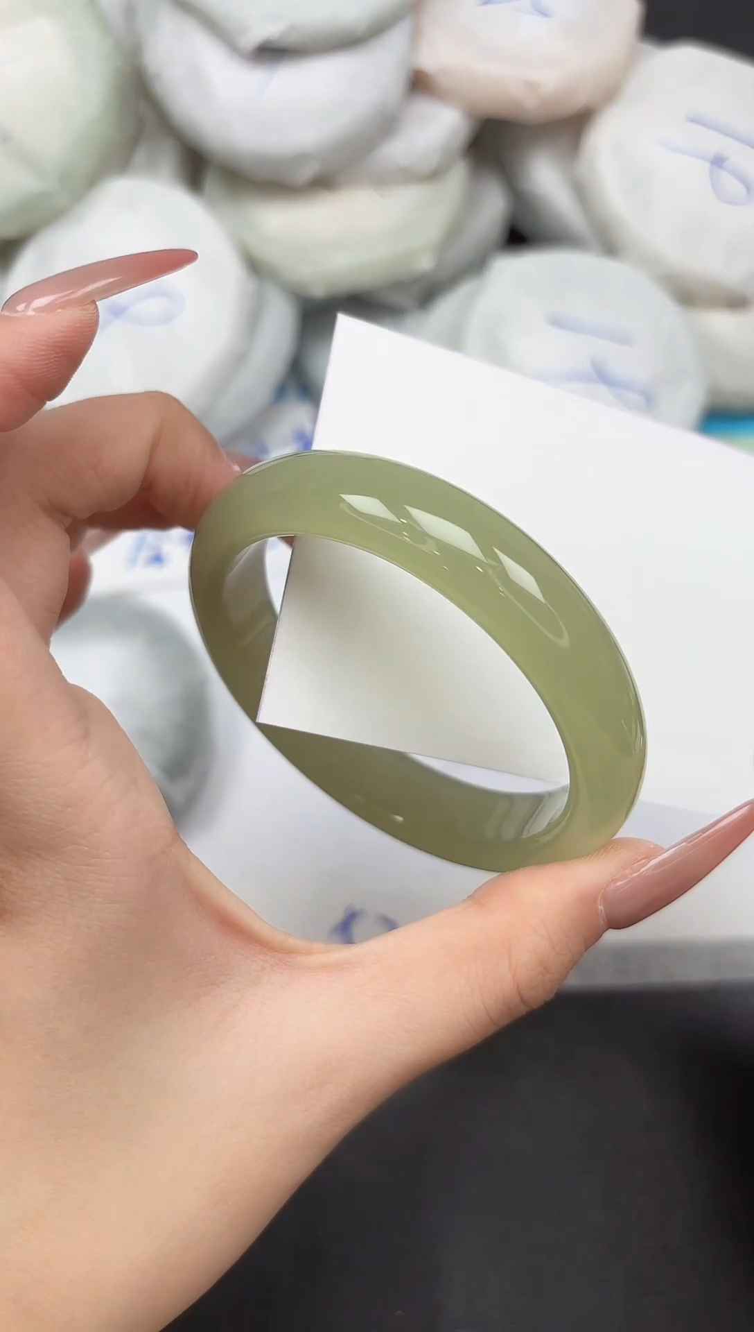 未镶嵌手镯石英质玉112-58.4