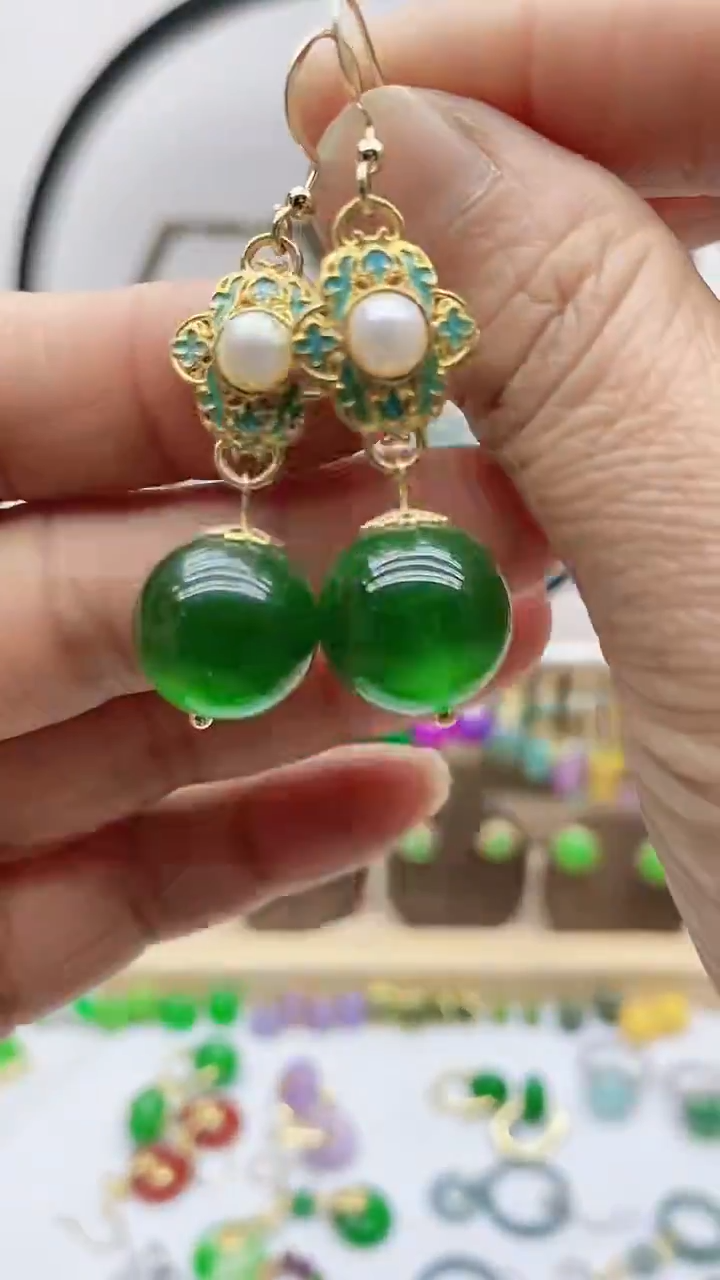 未镶嵌变石猫眼耳饰174