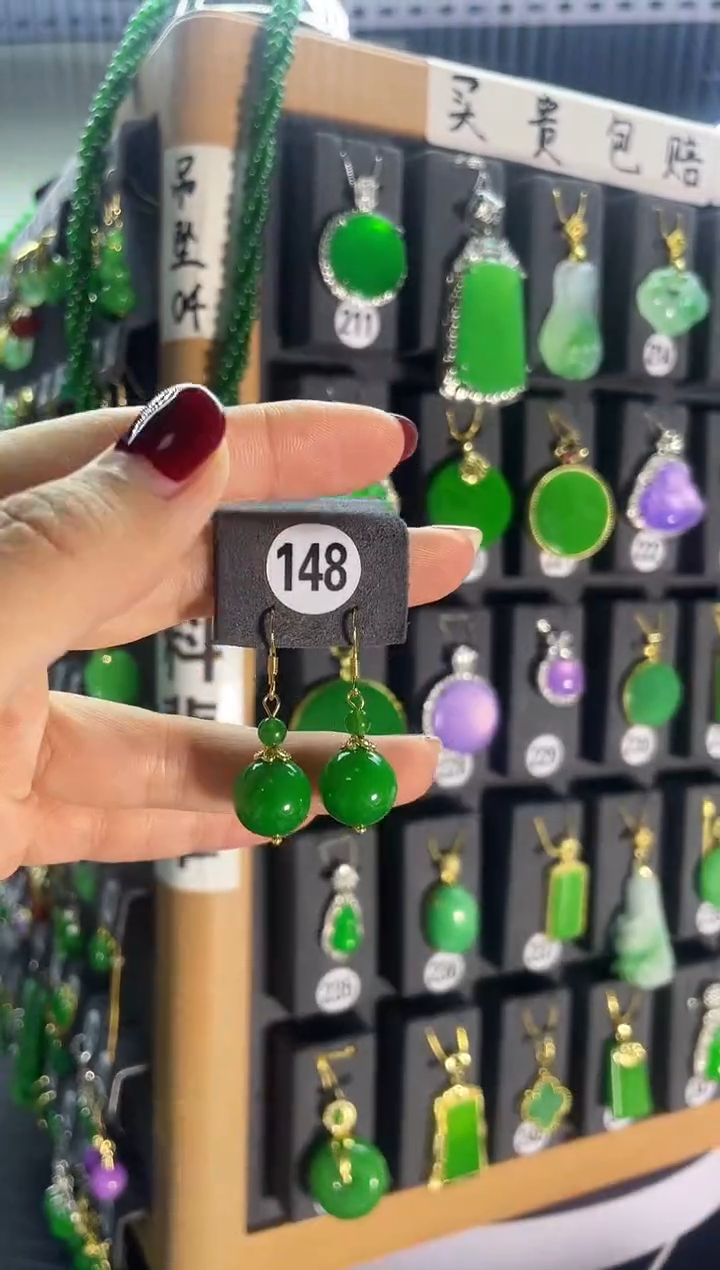 【闪购商品】翡翠耳饰银S925镶嵌148....