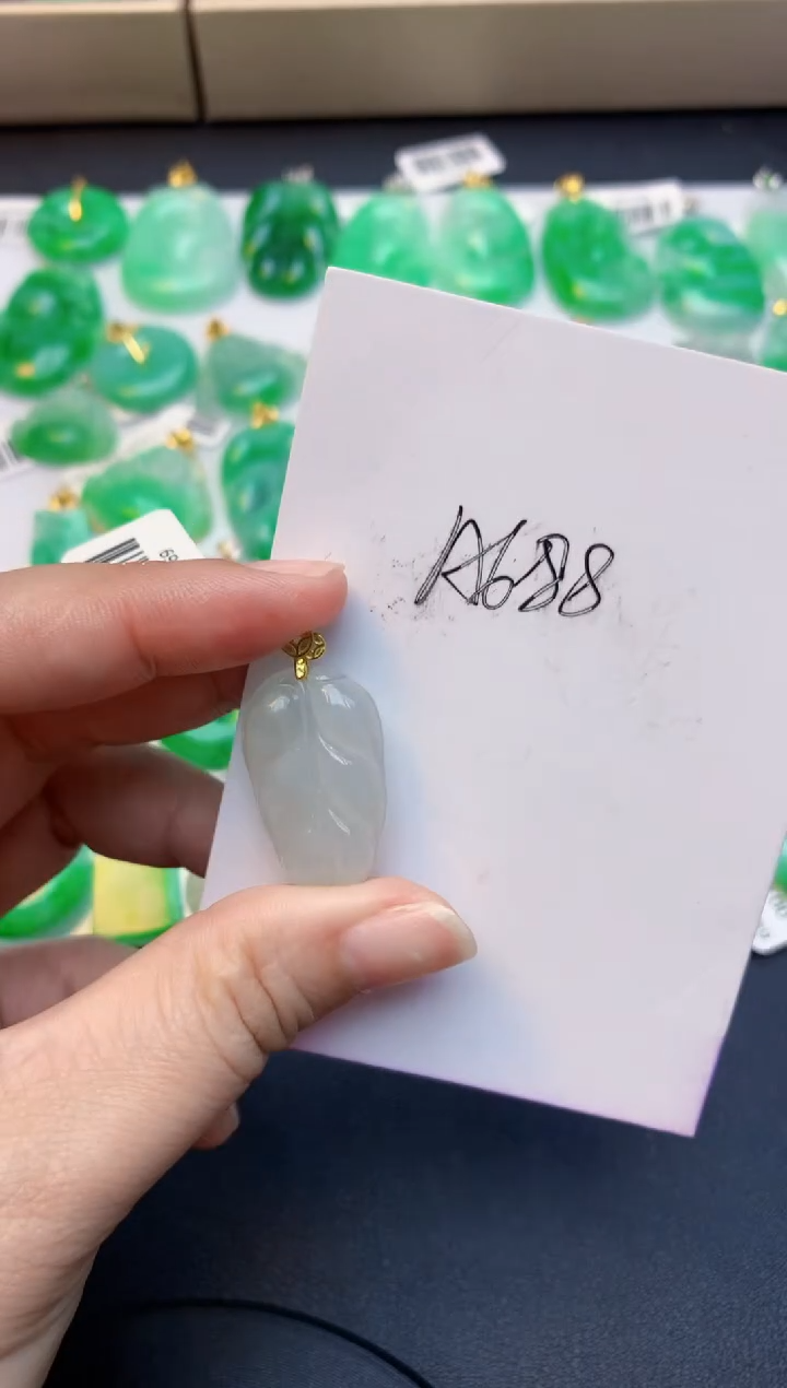 颈饰未镶嵌翡翠天然A货缅甸翡翠百元以上9元证书费自理