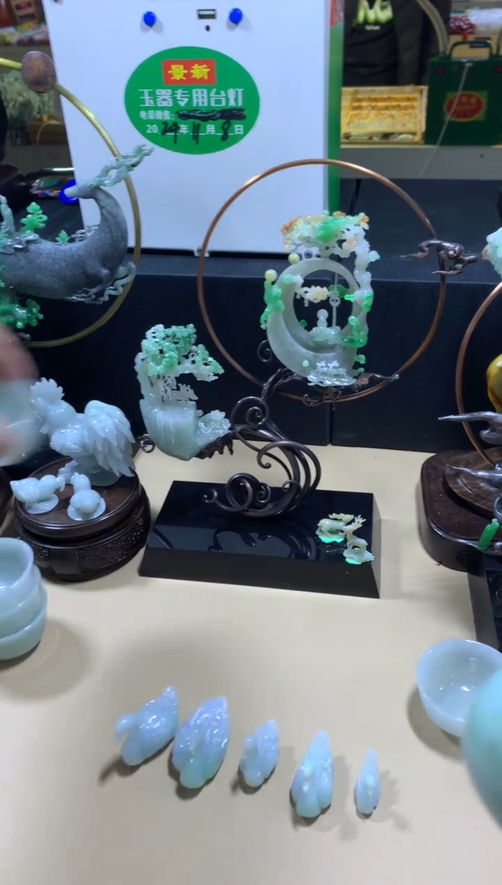 【闪购商品】翡翠摆件未镶嵌翡翠摆件