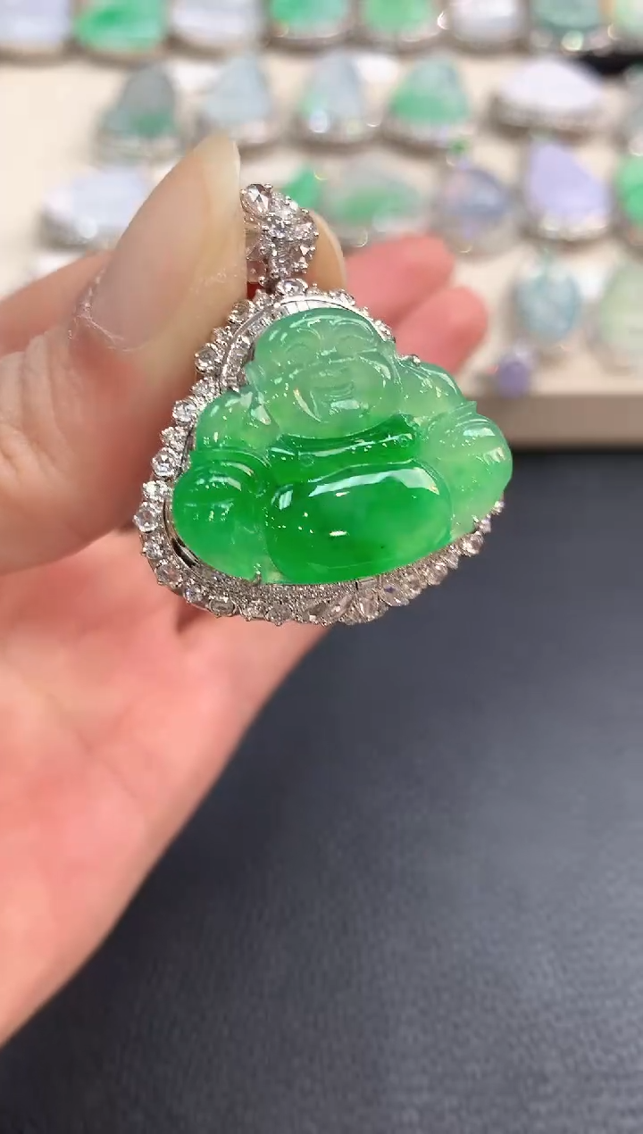 【闪购商品】翡翠吊坠(不含链)18K金镶嵌n79     