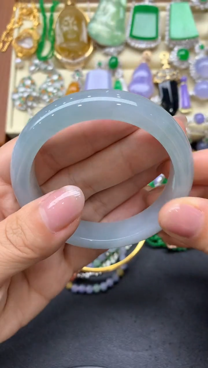 【闪购商品】翡翠手镯未镶嵌334中国好珍宝