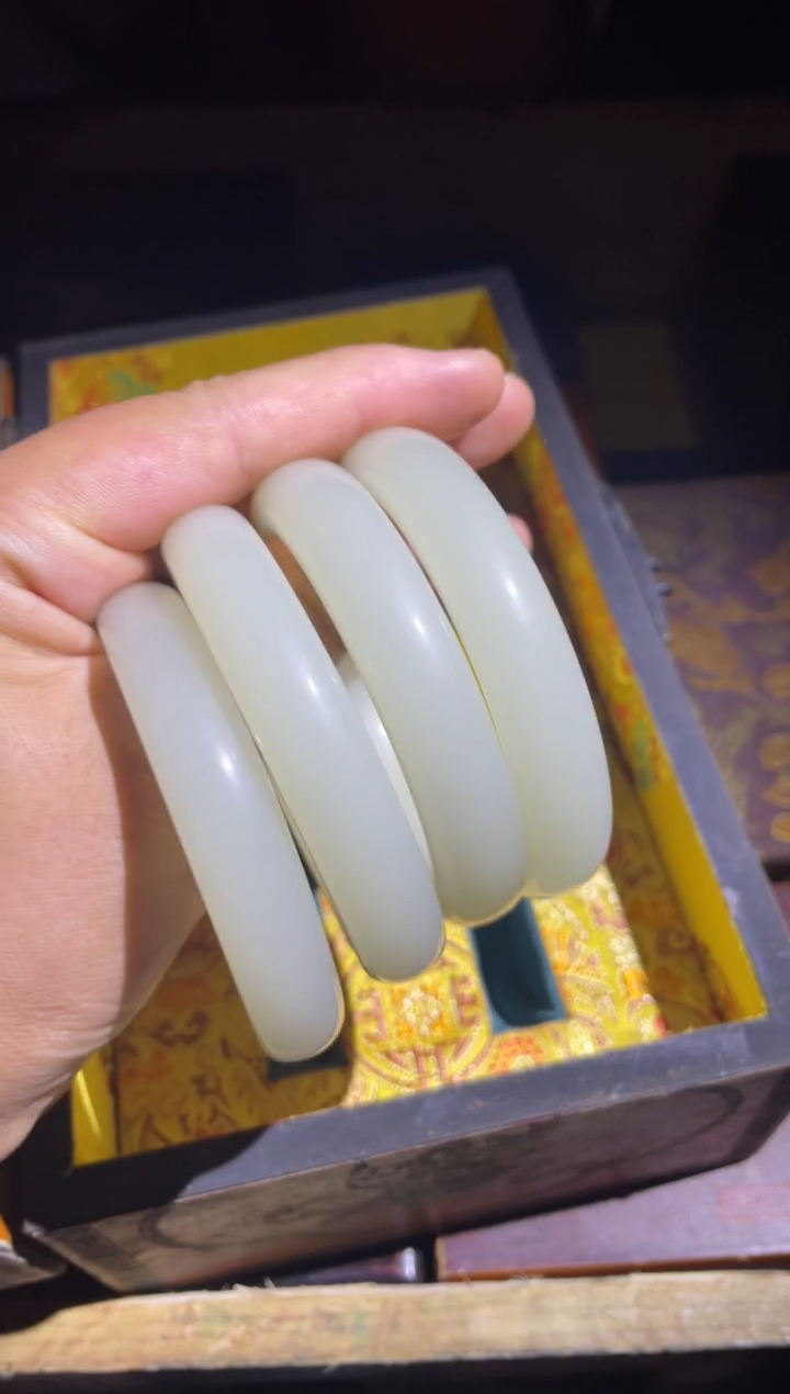【闪购商品】手镯四件一起给
