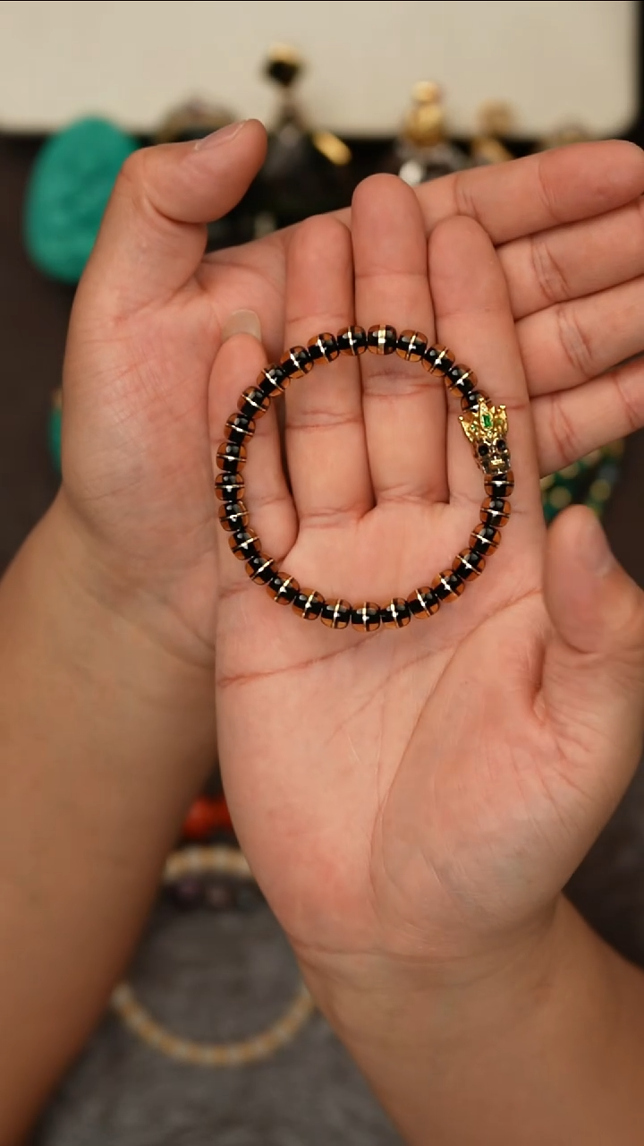 18K金镶嵌蓝珀裸石蓝珀手串