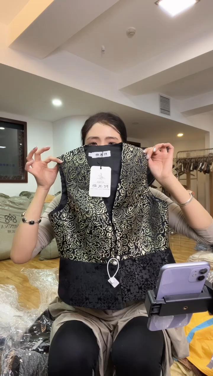 马甲  M 105斤以里