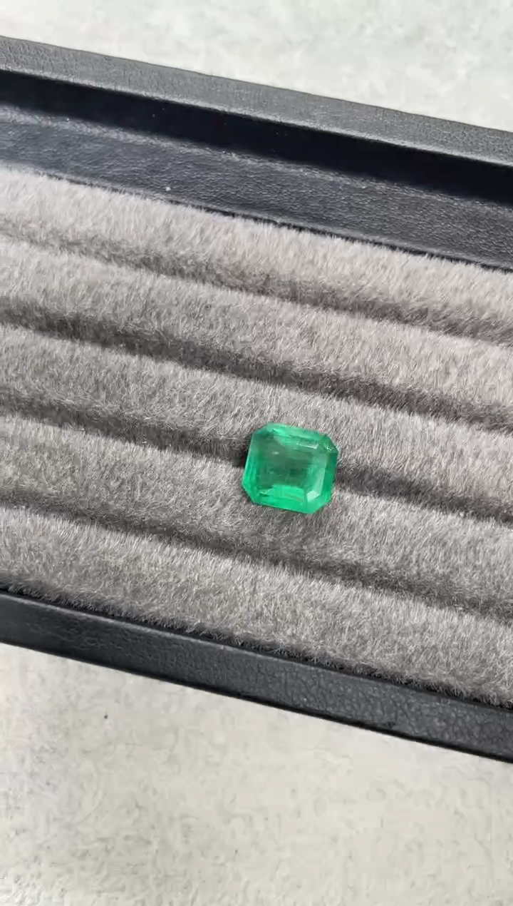 【闪购商品】祖母绿裸石未镶嵌5.13ct