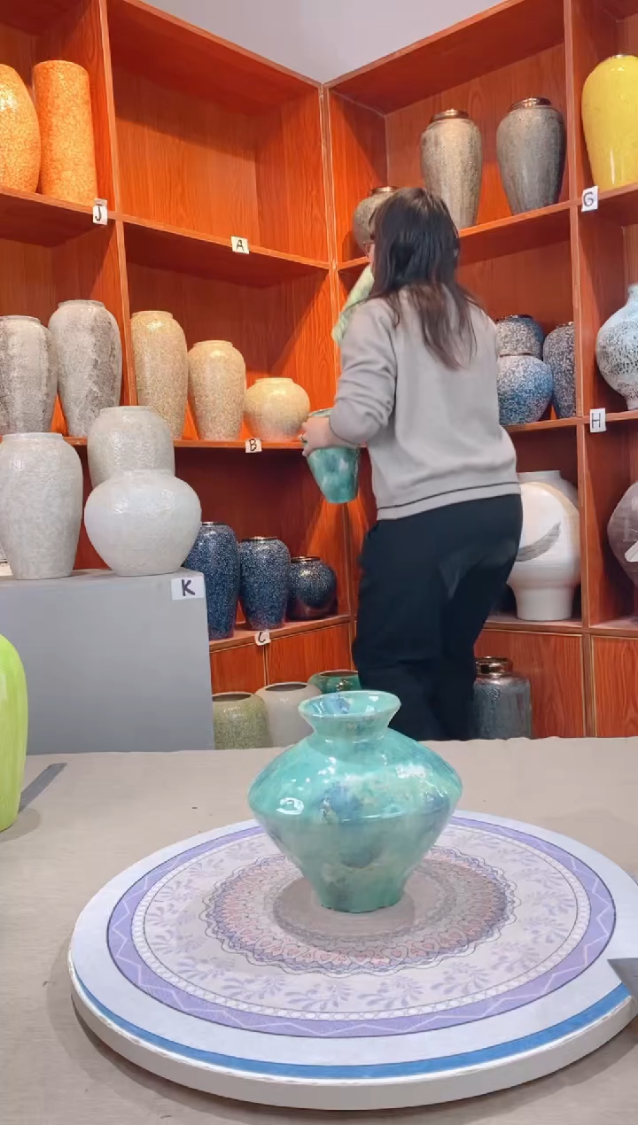 【闪购商品】瓶精品陶瓷花瓶 无花 新品彩陶 小号