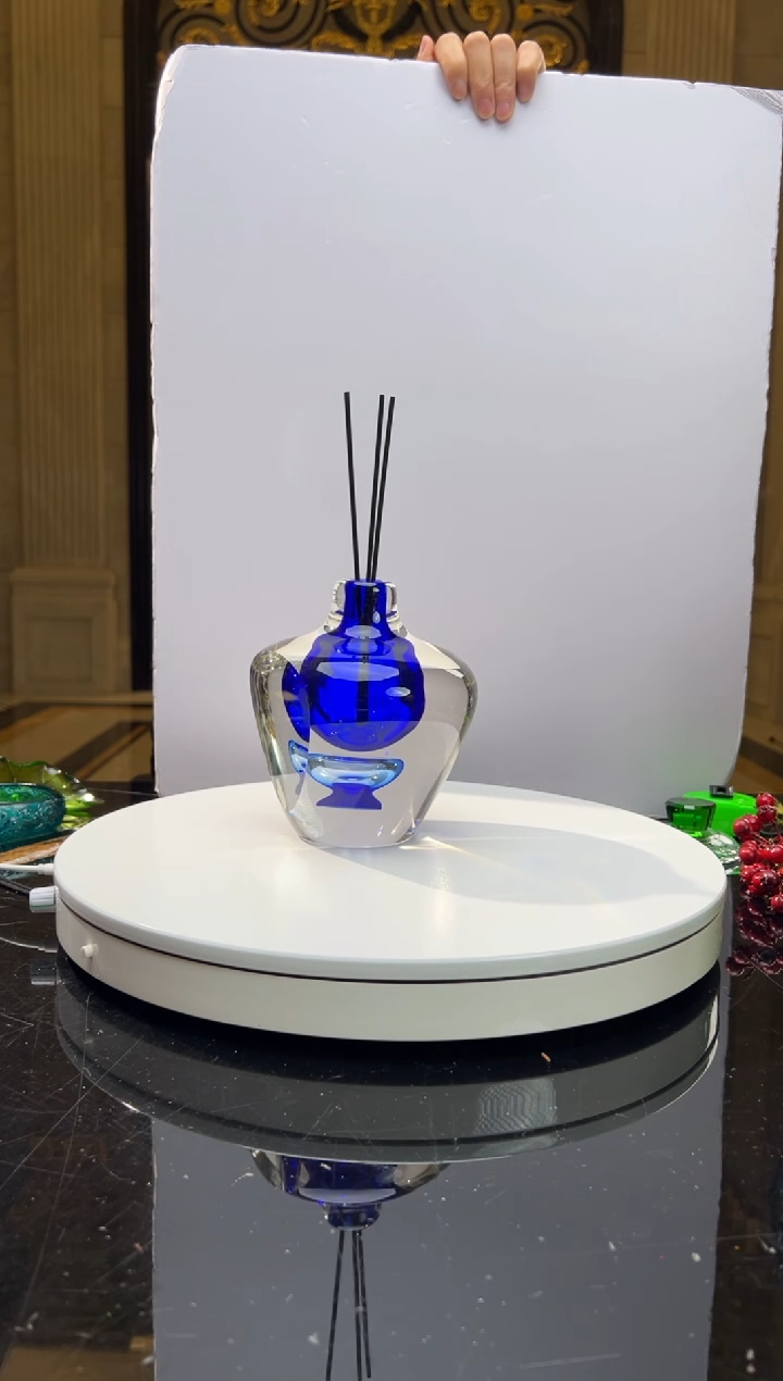 【闪购商品】摆件AJ03352宝石蓝底透明香薰瓶