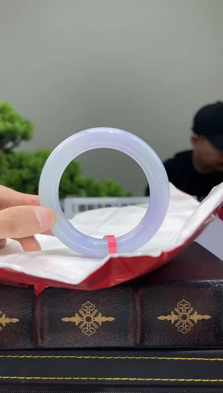 【闪购商品】翡翠手镯未镶嵌手镯2