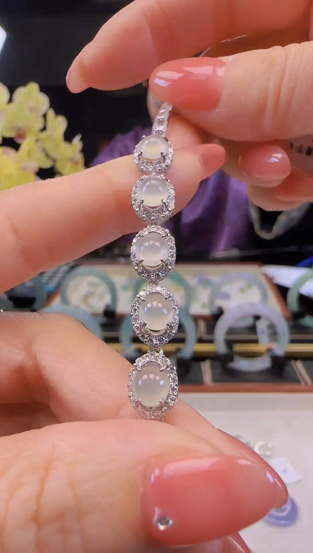 【闪购商品】翡翠手链银S925镶嵌玻璃种蛋面手链