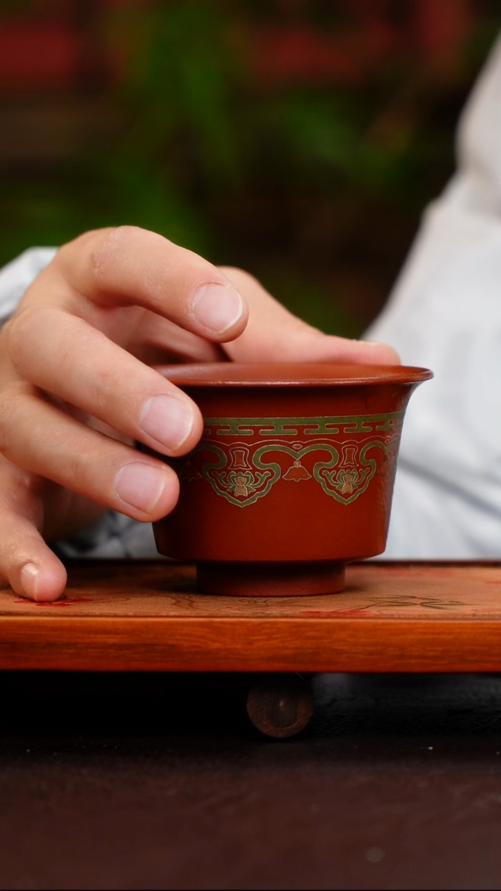 茶壶紫砂大红袍嵌银主人杯