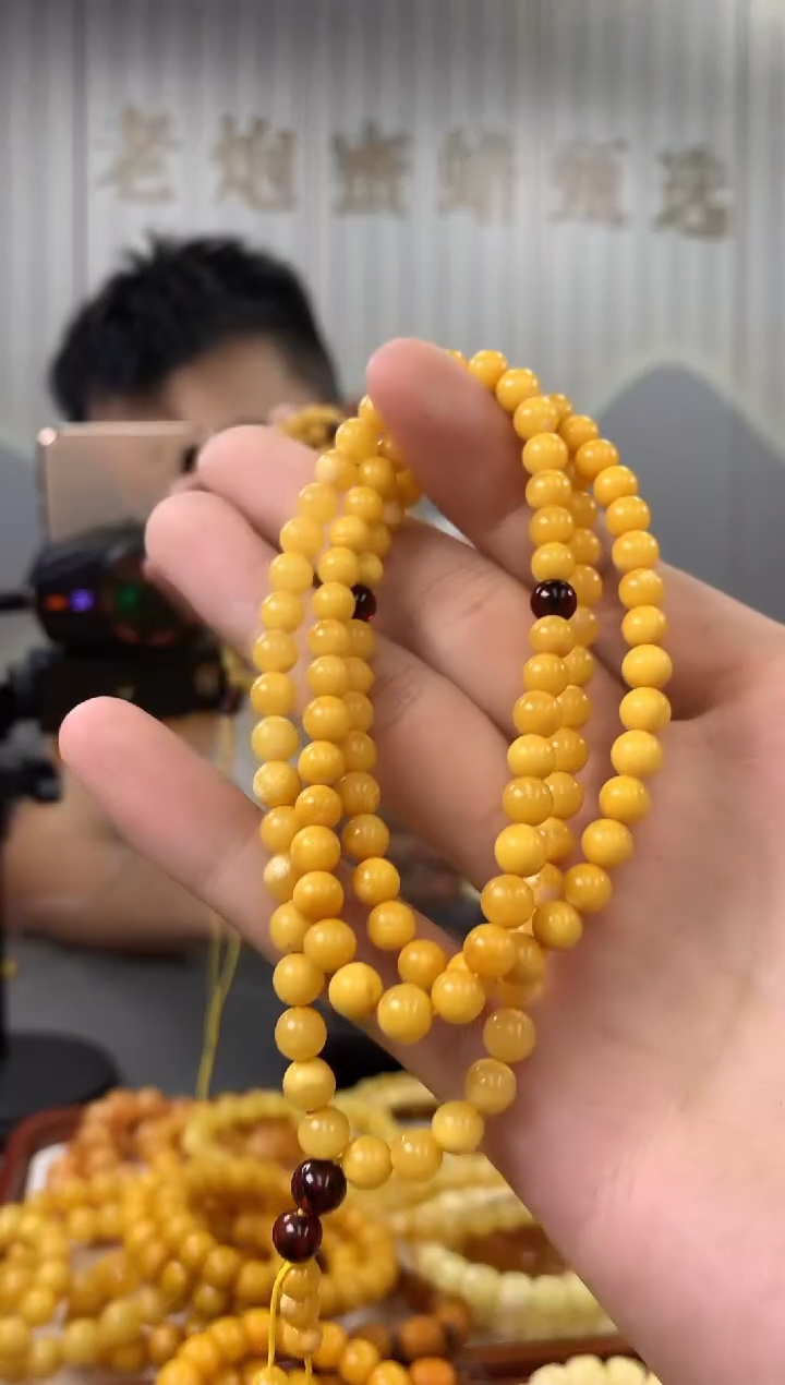 【闪购商品】琥珀裸石未镶嵌链子