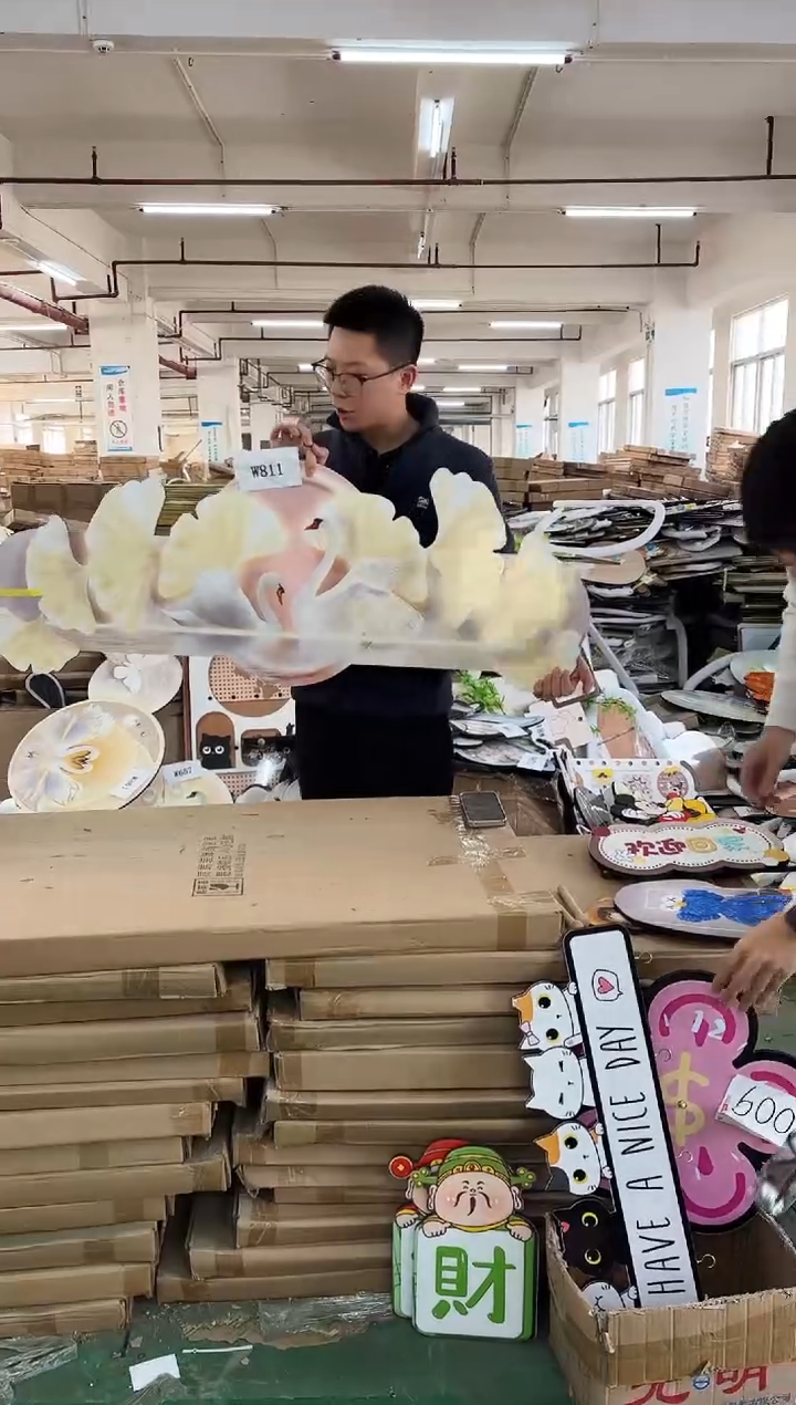 横款孤品果果微瑕闪购W811