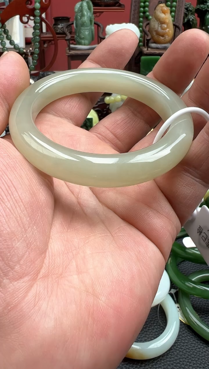 【闪购商品】和田玉手镯未镶嵌 和田玉 手镯 未镶嵌