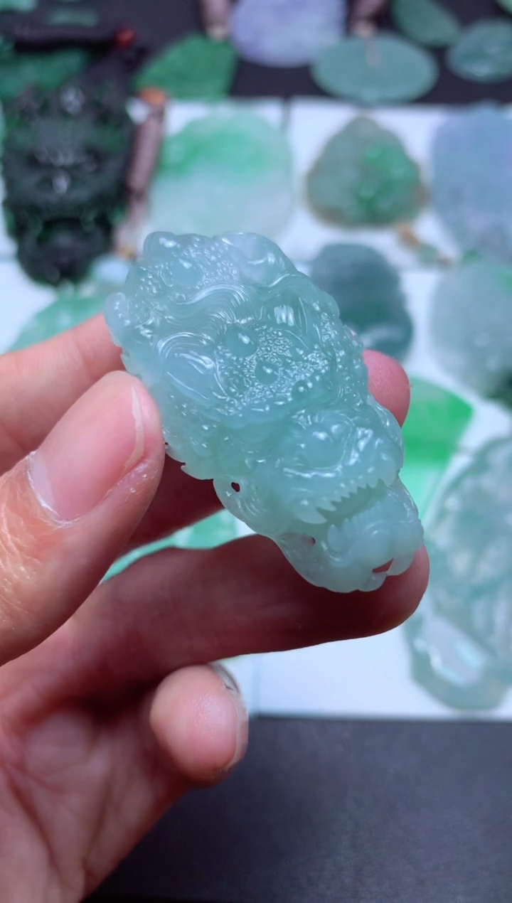 【闪购商品】翡翠颈饰未镶嵌天然翡翠