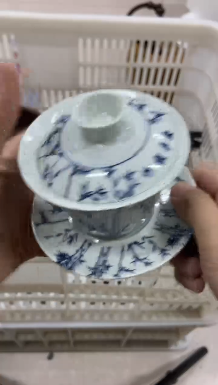 无运费险有瑕疵的摄影的产品有使用过的痕迹有点脏介意勿拍