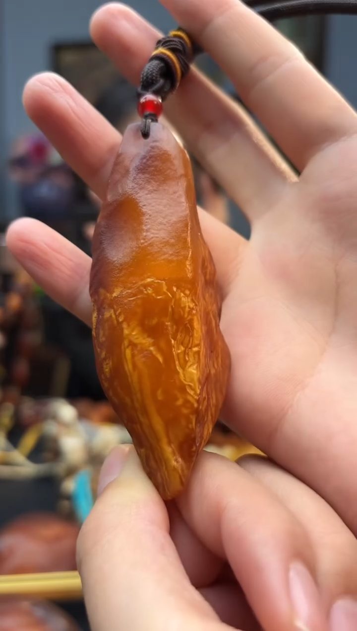 琥珀颈饰未镶嵌手把