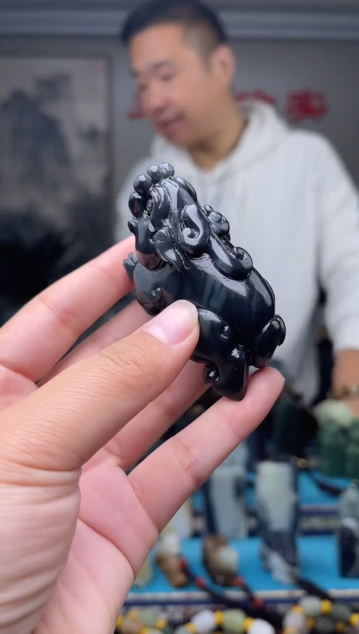 未镶嵌和田玉挂件1