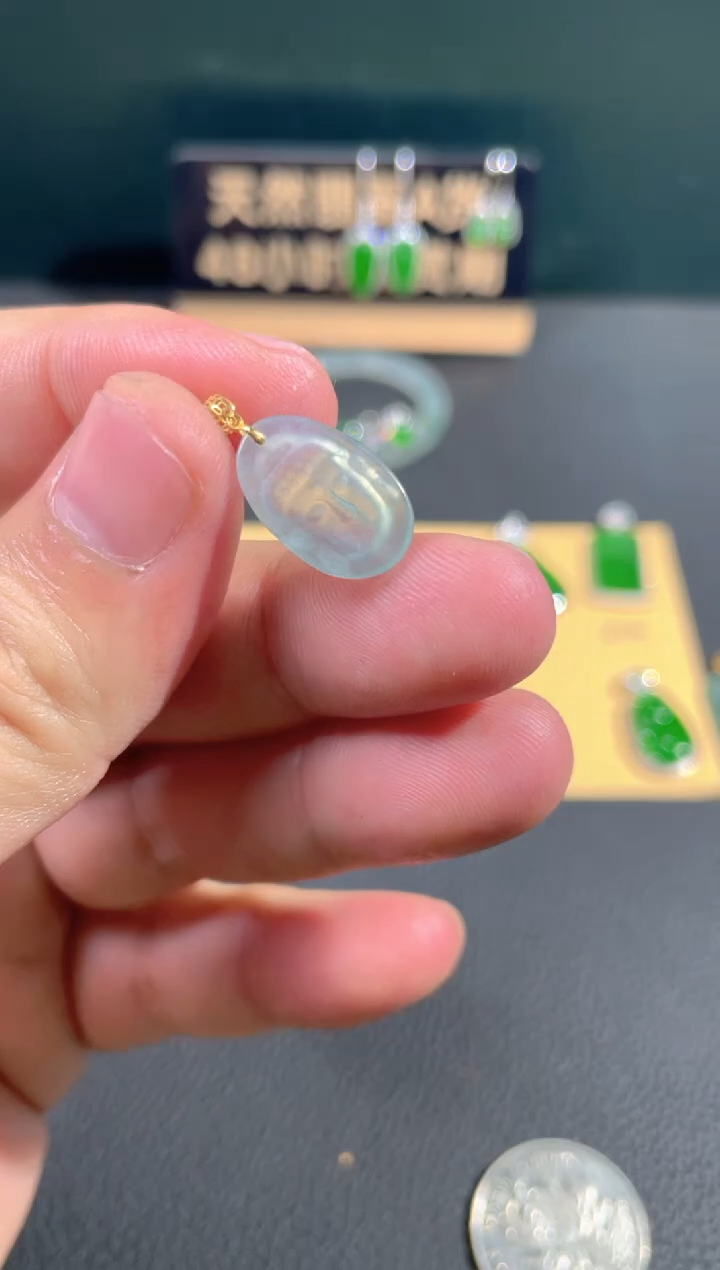 【闪购商品】翡翠颈饰18K金镶嵌翡翠