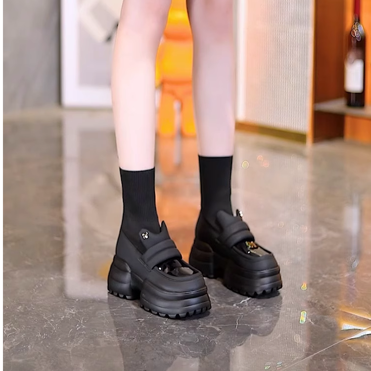 防水台厚底瘦瘦靴女2025年秋冬新款松糕短靴针织弹力袜靴百搭单靴