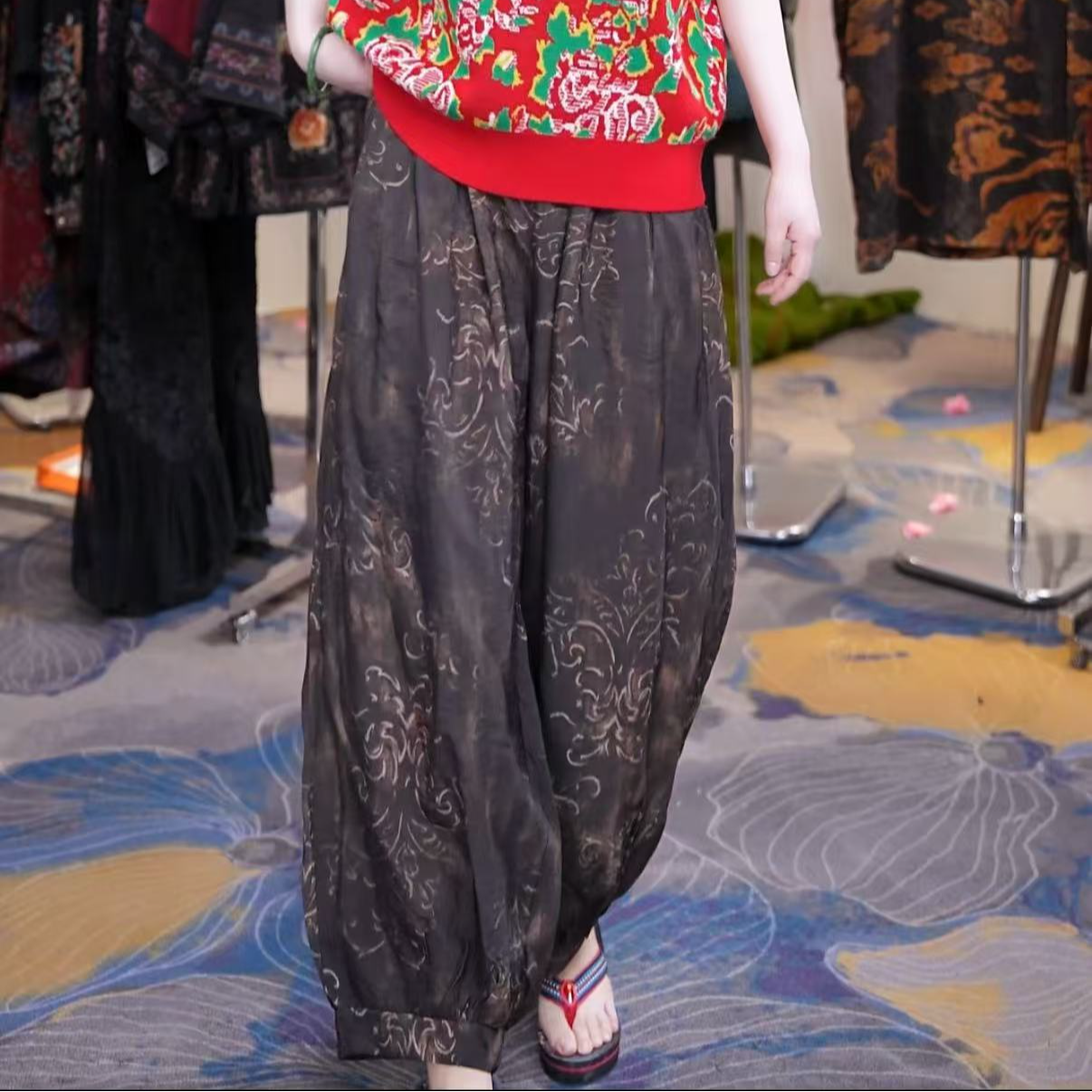 【泰国烧花限量版】百搭时尚潮流休闲气质显瘦轻奢女款休闲裤1835