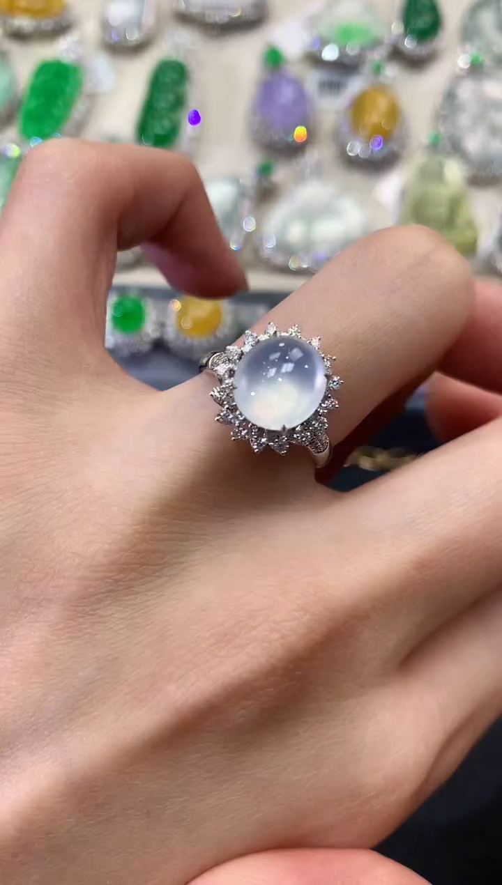 【闪购商品】翡翠戒指18K金镶嵌q104        