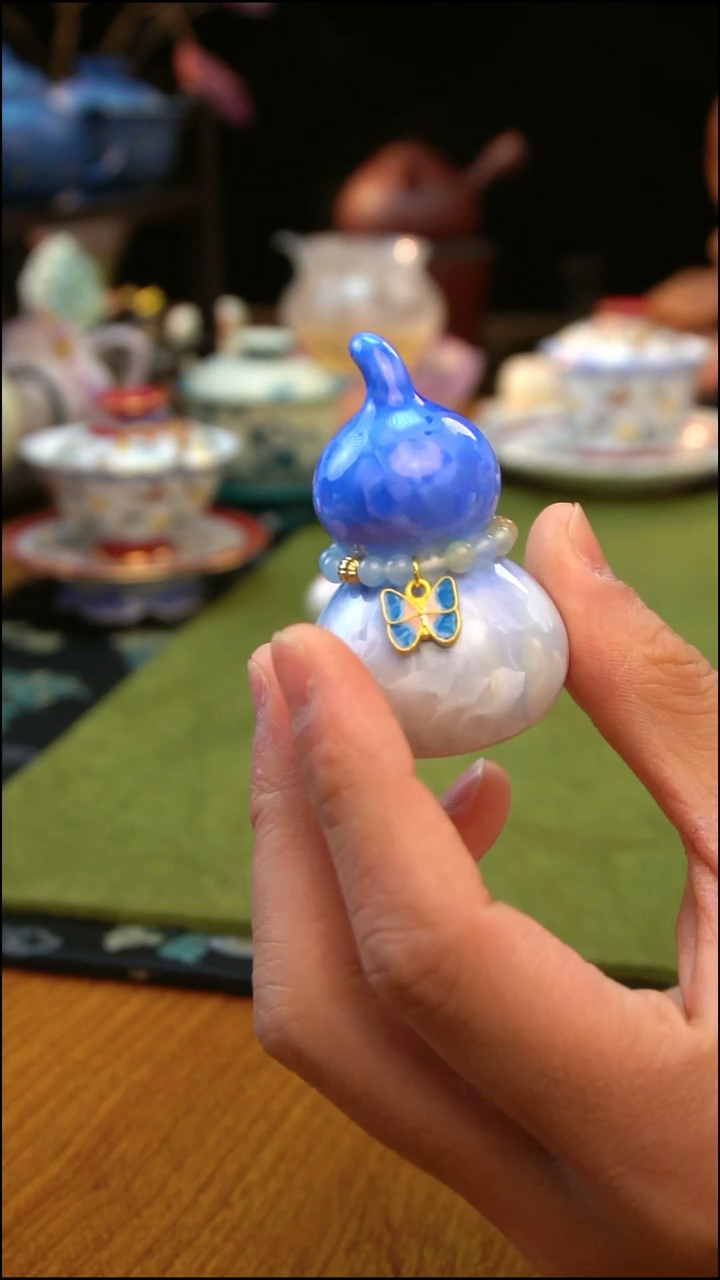 专做手绘和手工茶具的直播间