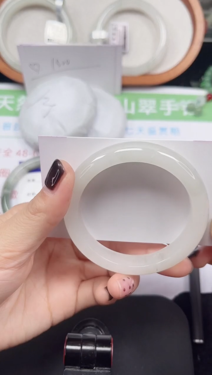 未镶嵌手镯石英质玉30-52/53