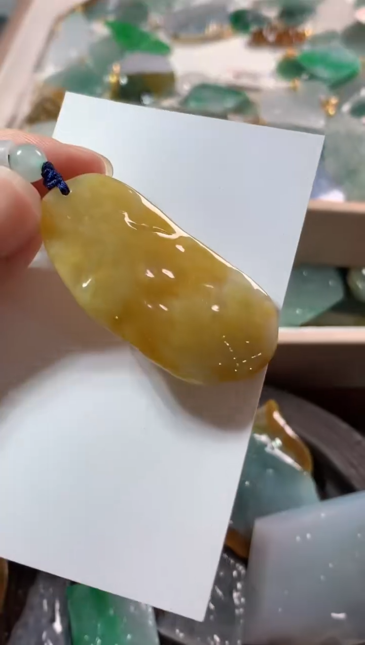 翡翠未镶嵌吊坠(不含链)吊坠