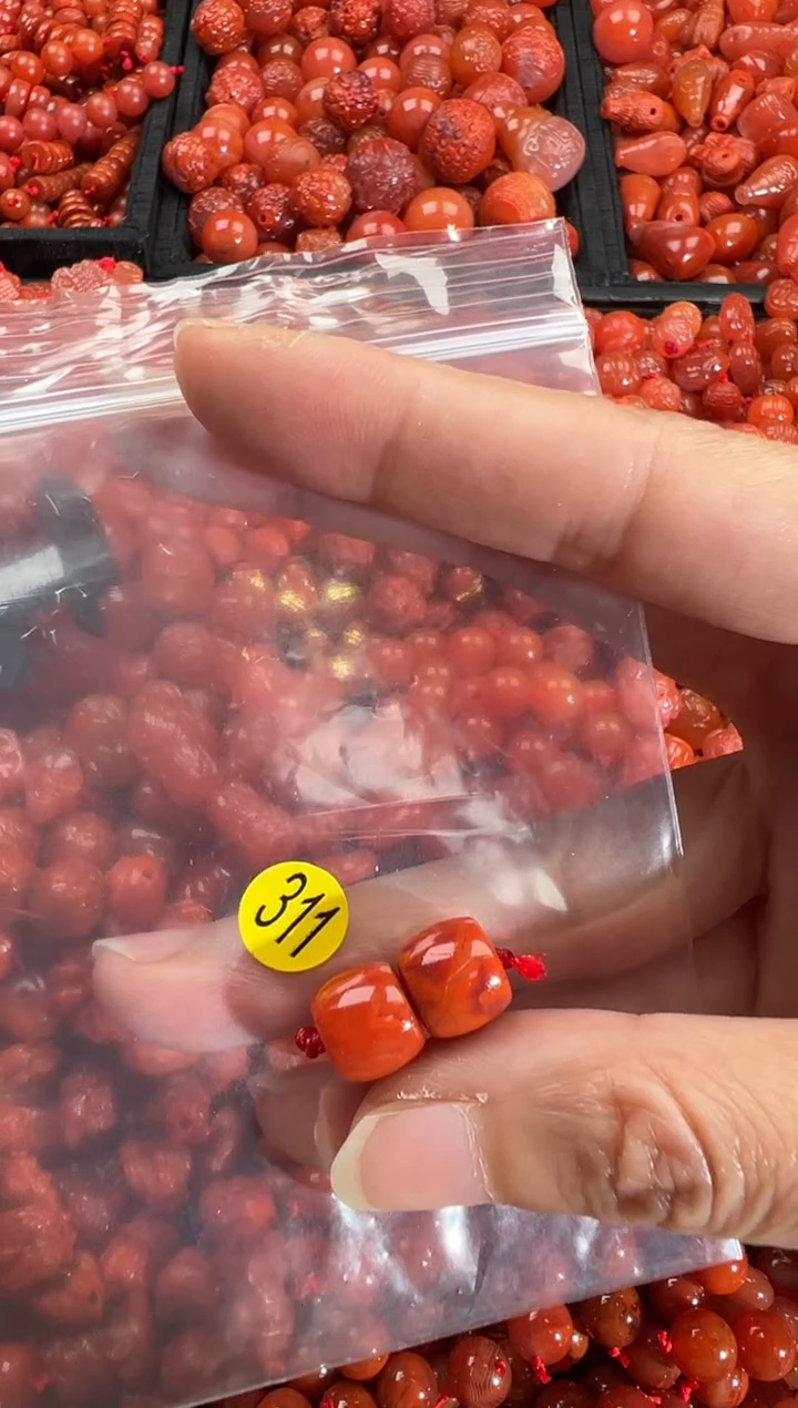 【闪购商品】南红玛瑙颈饰未镶嵌1