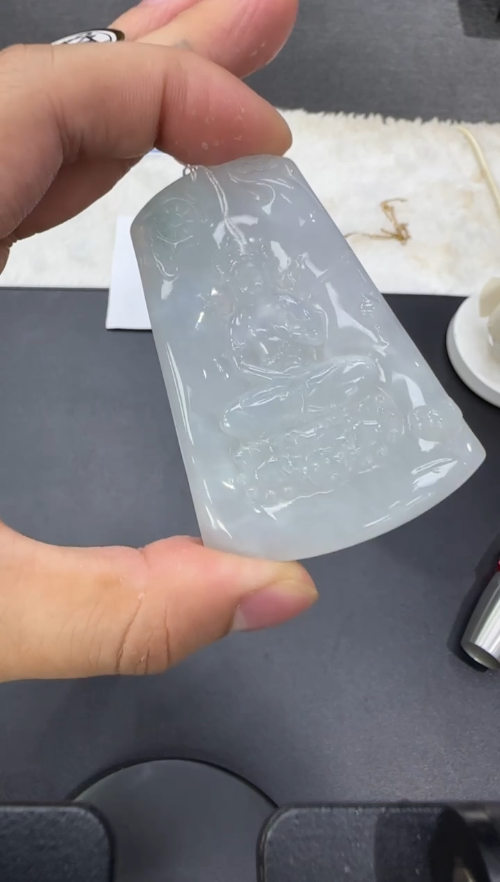 颈饰未镶嵌翡翠天然翡翠A货孤品一件 