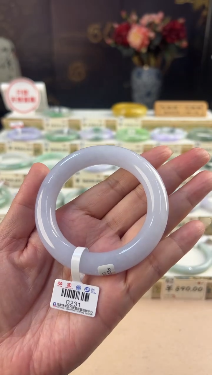 【闪购商品】翡翠手镯未镶嵌57圈口