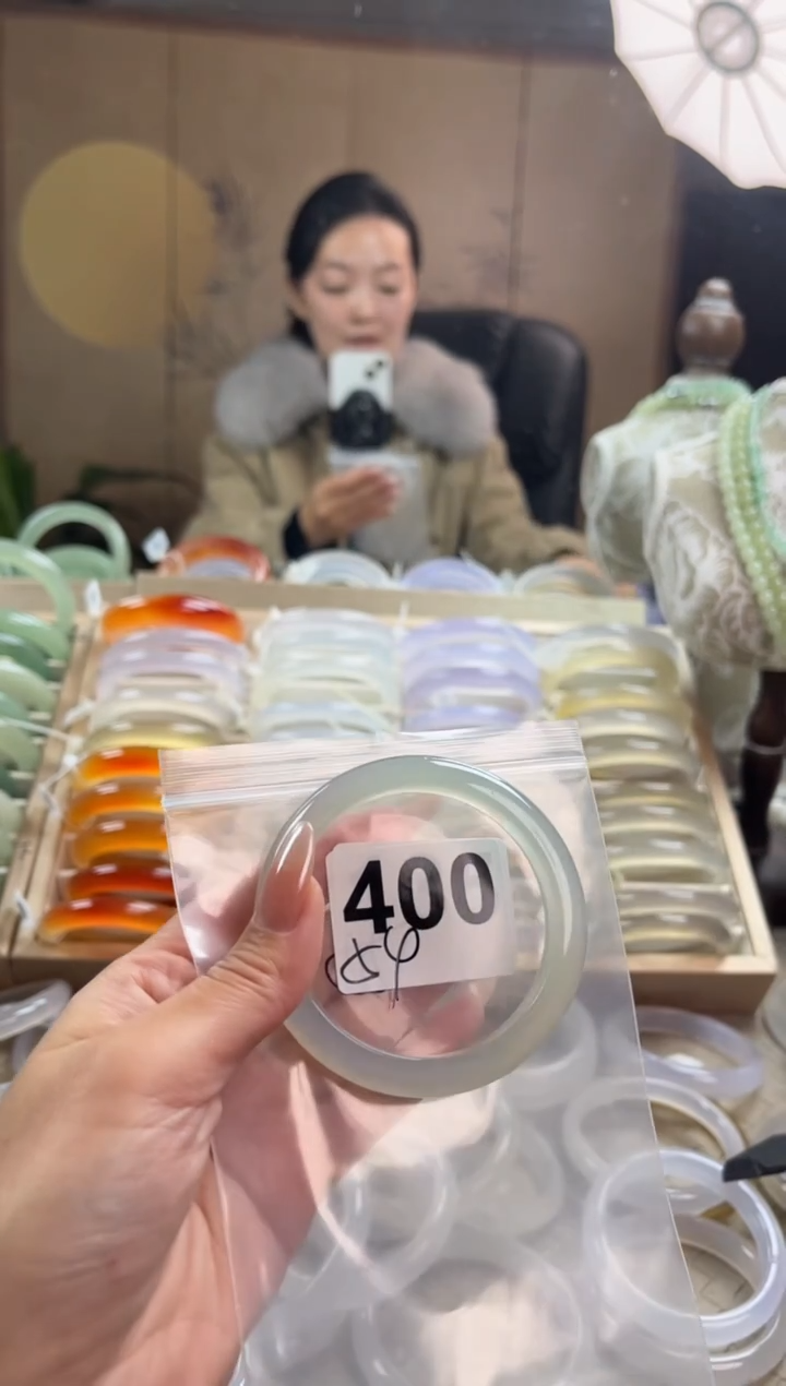 手镯玛瑙/玉髓未镶嵌400