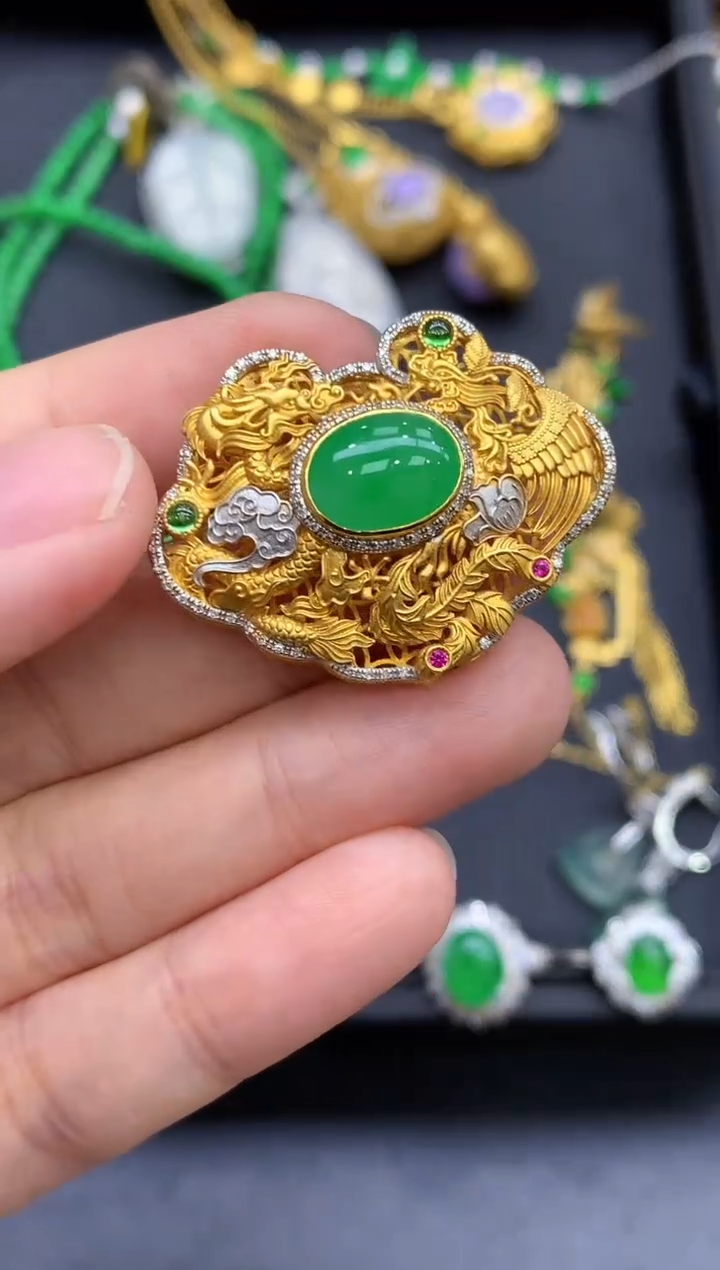 颈饰18K金镶嵌翡翠713-中国好珍宝