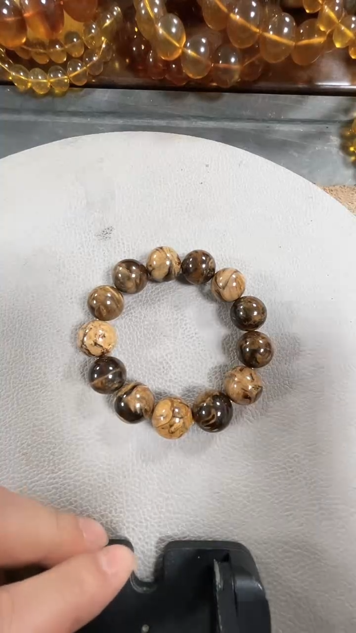 【闪购商品】琥珀（根珀）手串未镶嵌溶洞根卡17＋多样发其一