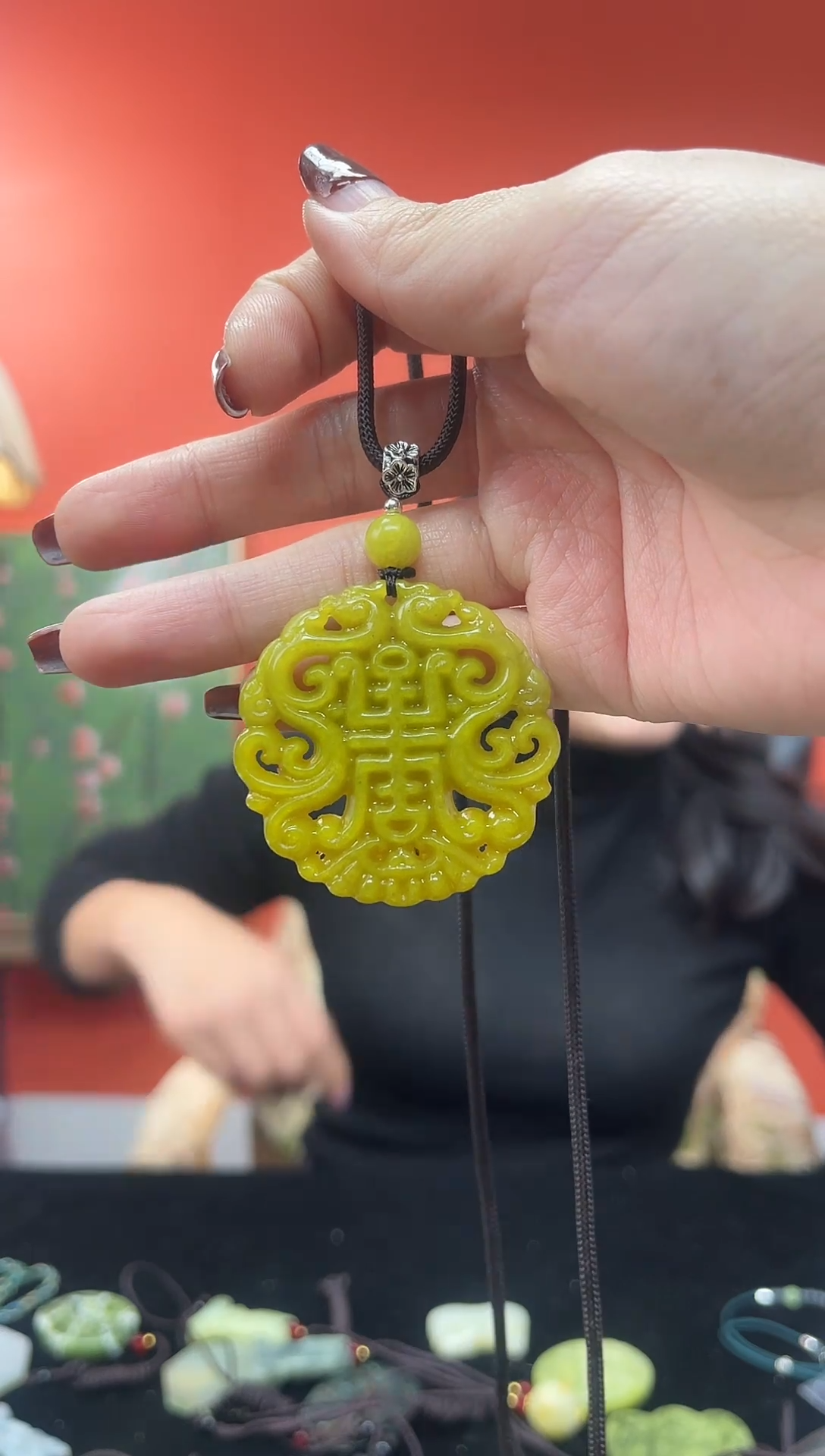 未镶嵌岫玉吊坠.