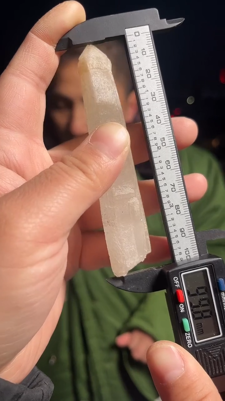 【闪购商品】水晶柱子未镶嵌天然多样性发一