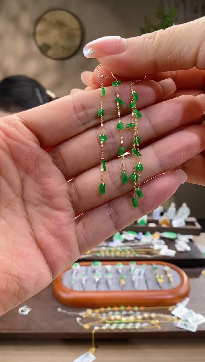 翡翠18K金镶嵌吊坠(不含链)耳饰一对 多样性发一