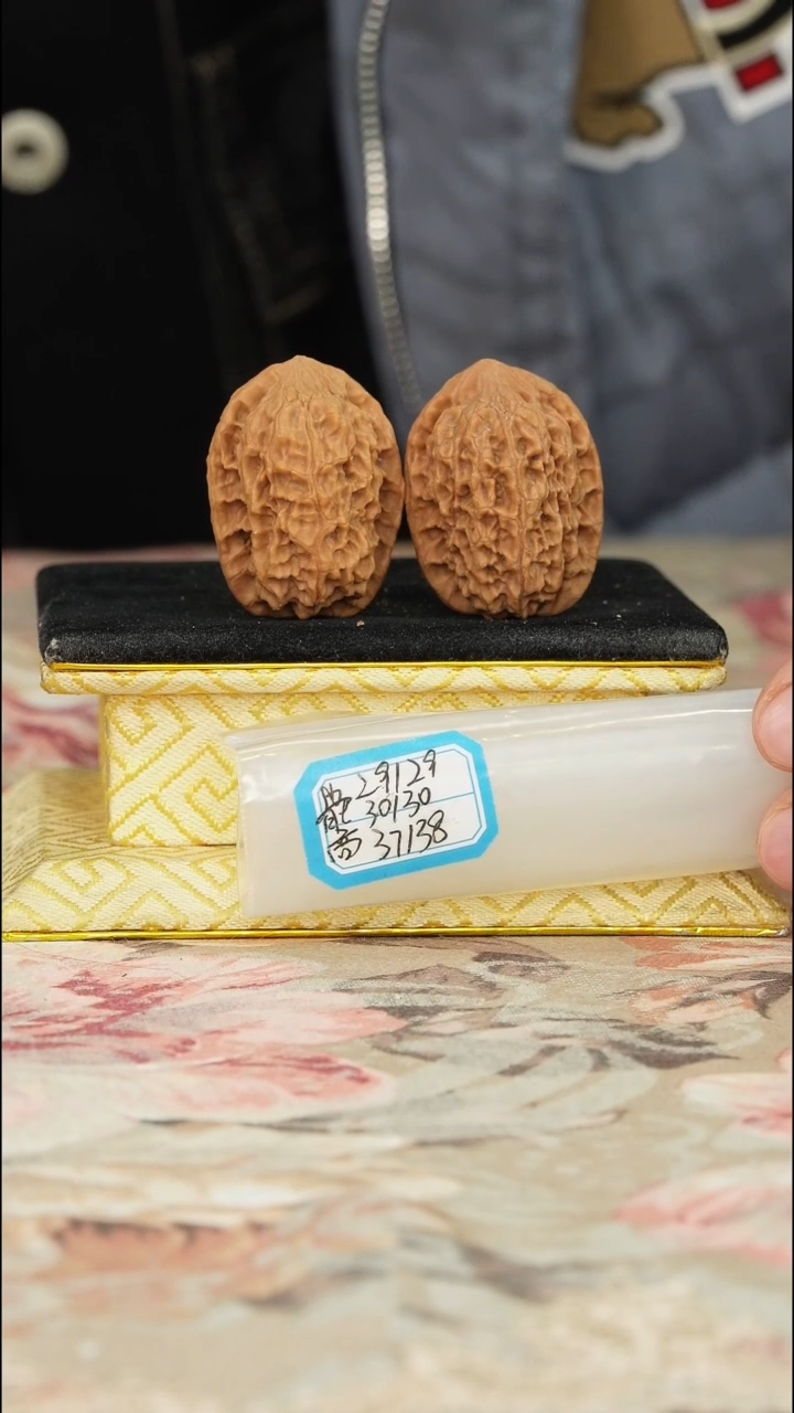 【闪购商品】文玩核桃把件非嫁接将军榜