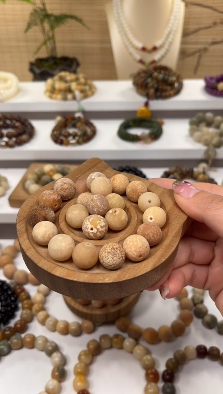 【闪购商品】白玉菩提吊坠满天星一份