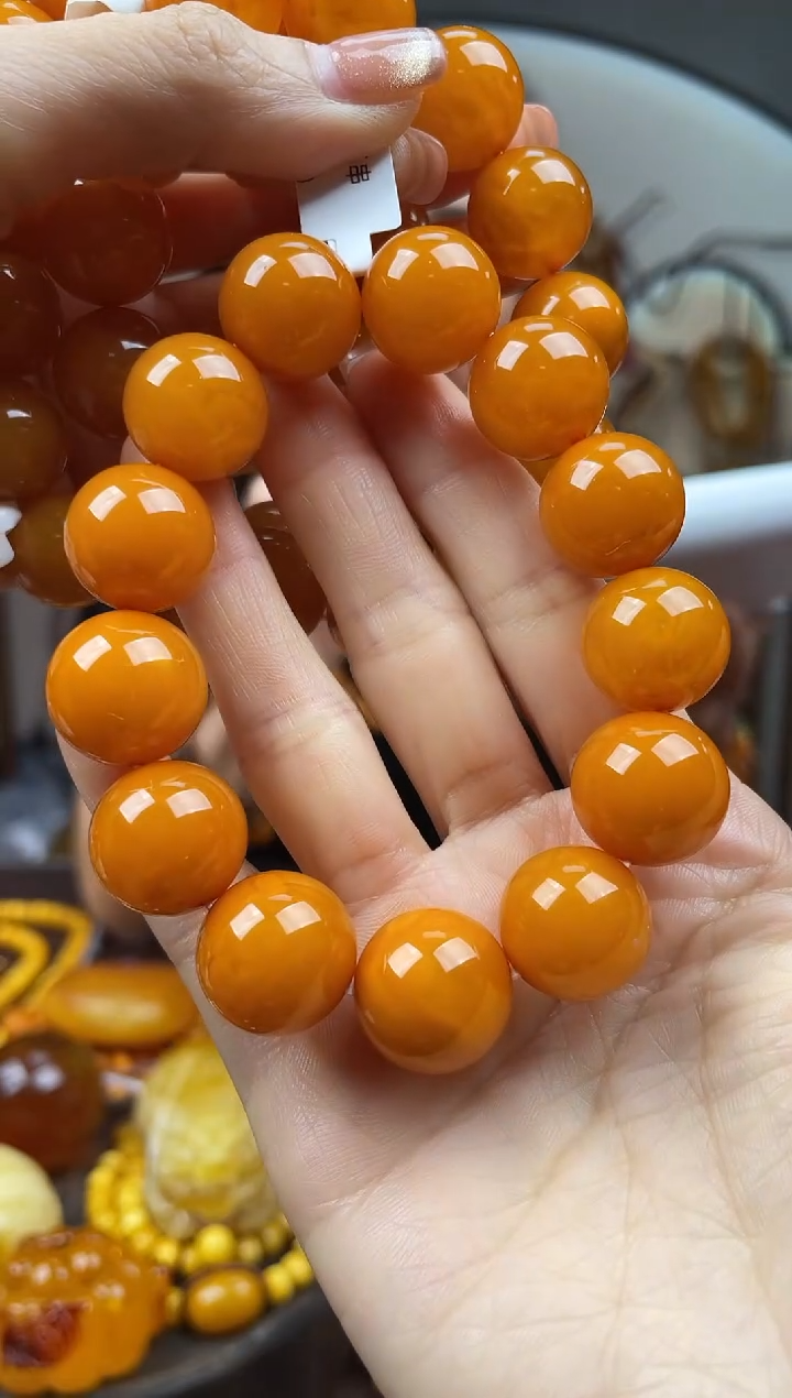 【闪购商品】琥珀裸石未镶嵌首饰 假1赔4 （多样性发货1件