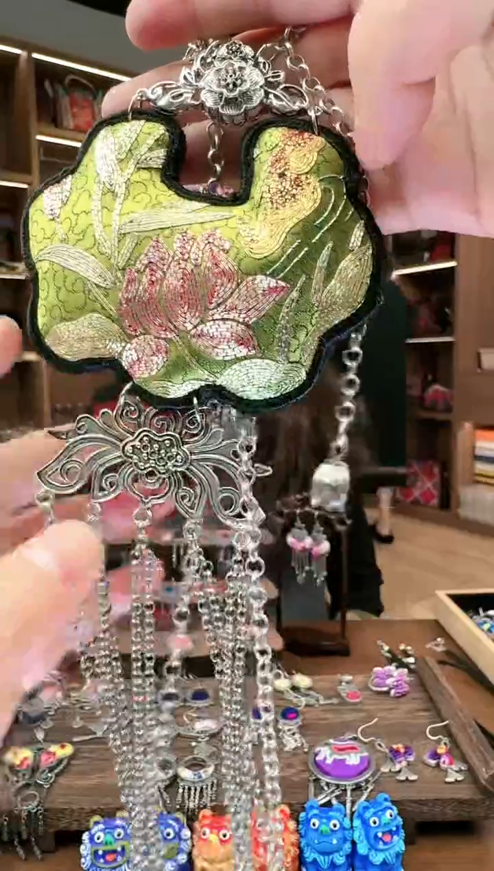 【闪购商品】织绣251黔东南苗族刺绣