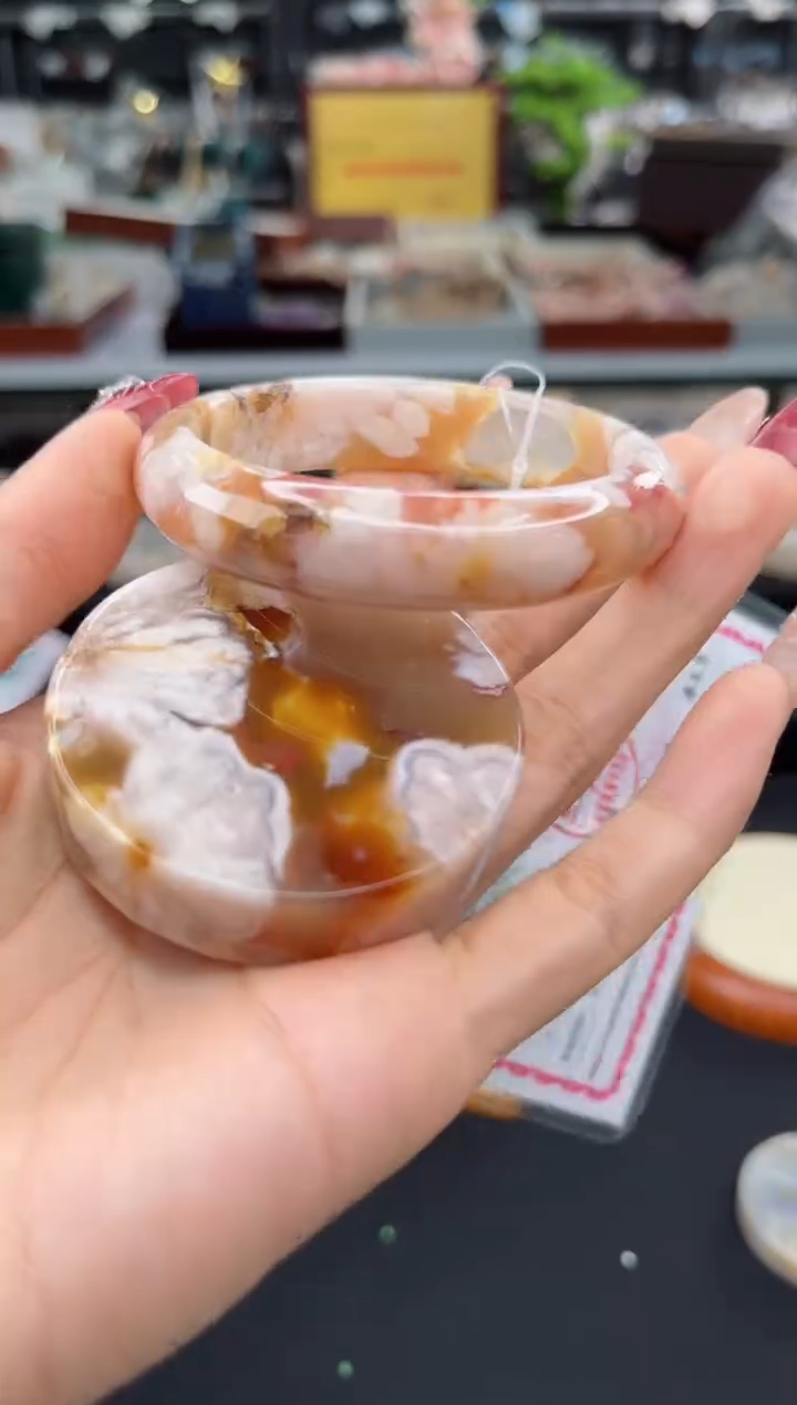 【闪购商品】石英质玉手镯未镶嵌55圈口（赠品镯心）65572178