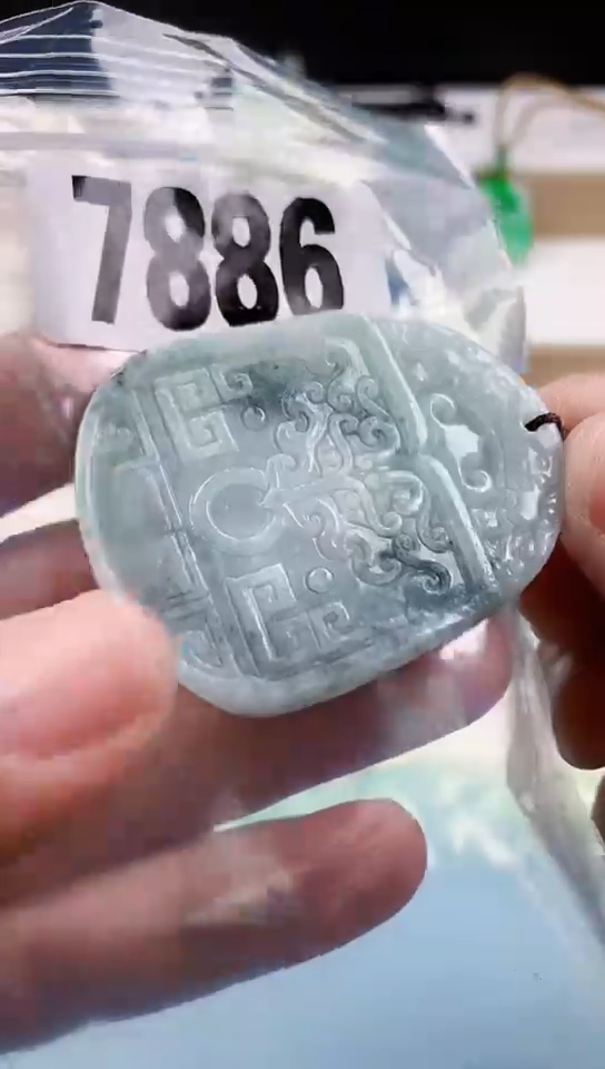 【闪购商品】翡翠挂件未镶嵌天然翡翠吊坠挂件