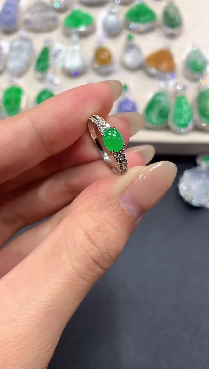 【闪购商品】翡翠戒指18K金镶嵌a140       