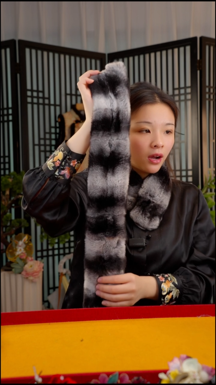 刺绣非遗绒花苏绣饰品